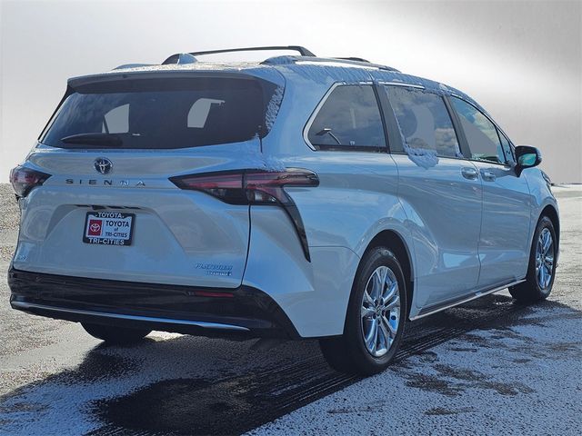 2024 Toyota Sienna Platinum