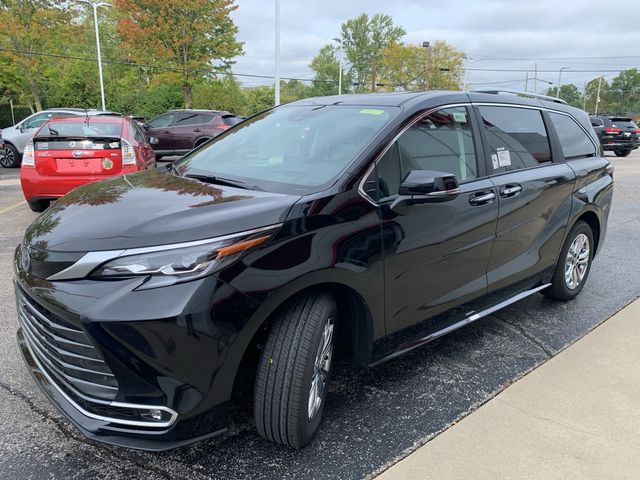 2024 Toyota Sienna Platinum