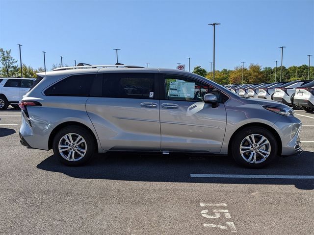 2024 Toyota Sienna Platinum