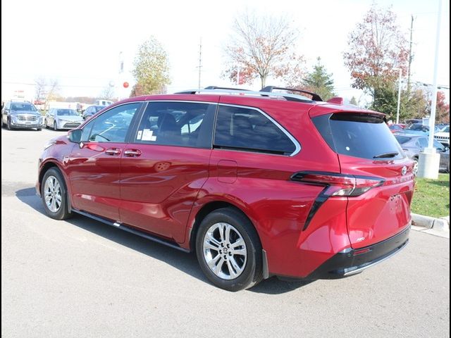 2024 Toyota Sienna Platinum