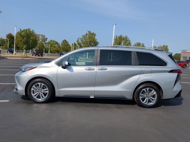 2024 Toyota Sienna Platinum