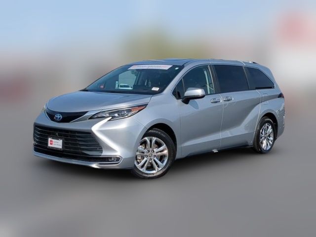 2024 Toyota Sienna Platinum