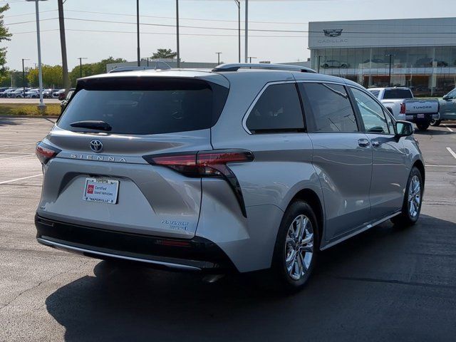 2024 Toyota Sienna Platinum