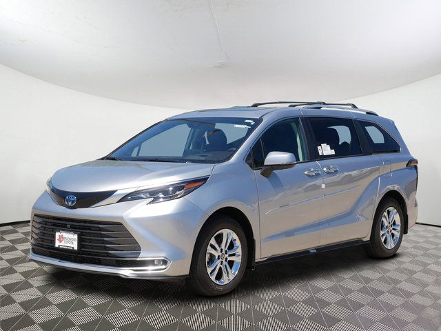 2024 Toyota Sienna Platinum