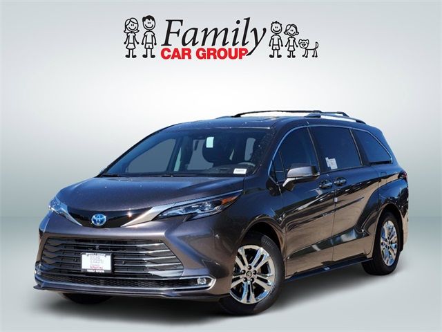 2024 Toyota Sienna Platinum