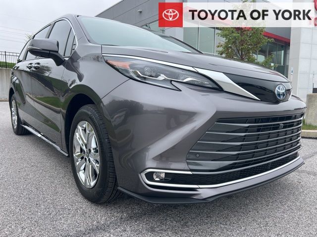 2024 Toyota Sienna Platinum