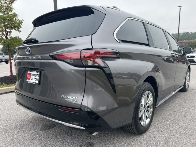 2024 Toyota Sienna Platinum