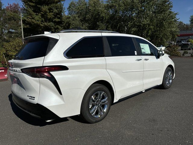 2024 Toyota Sienna Platinum