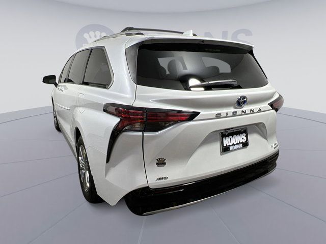 2024 Toyota Sienna Platinum