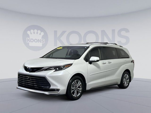 2024 Toyota Sienna Platinum