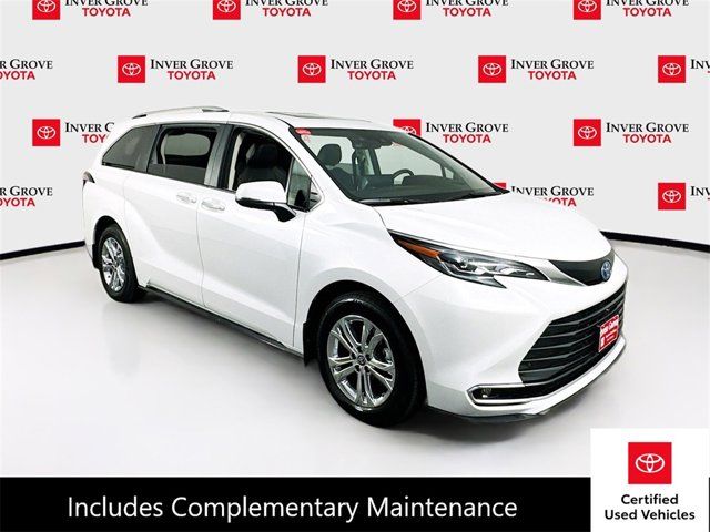 2024 Toyota Sienna Platinum