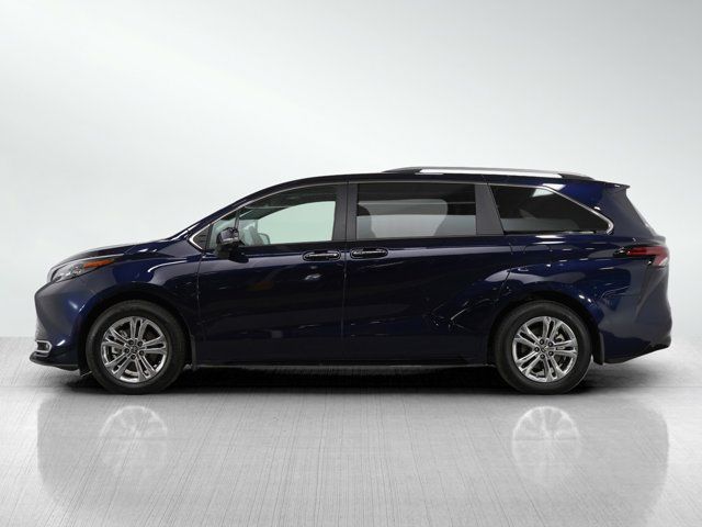 2024 Toyota Sienna Platinum