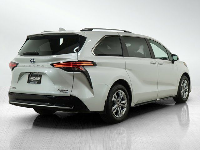 2024 Toyota Sienna Platinum