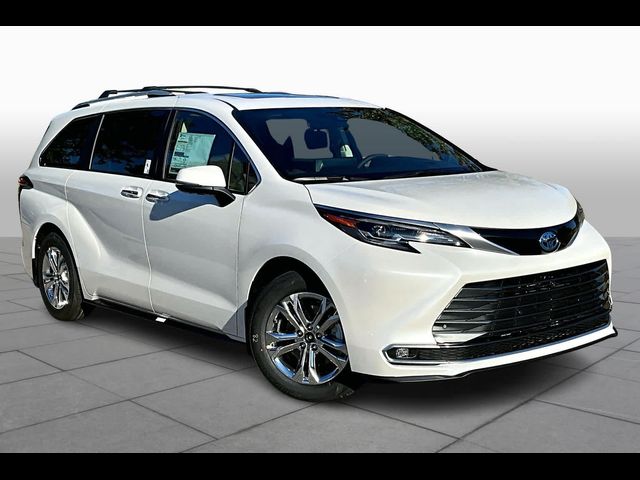 2024 Toyota Sienna Platinum