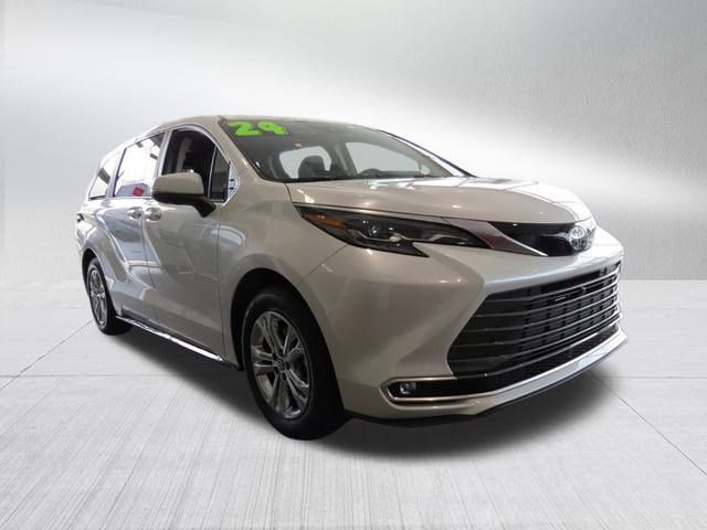 2024 Toyota Sienna Platinum