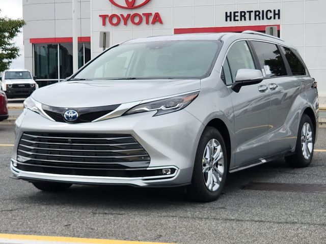 2024 Toyota Sienna Platinum