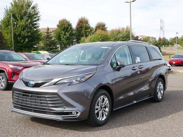 2024 Toyota Sienna Platinum