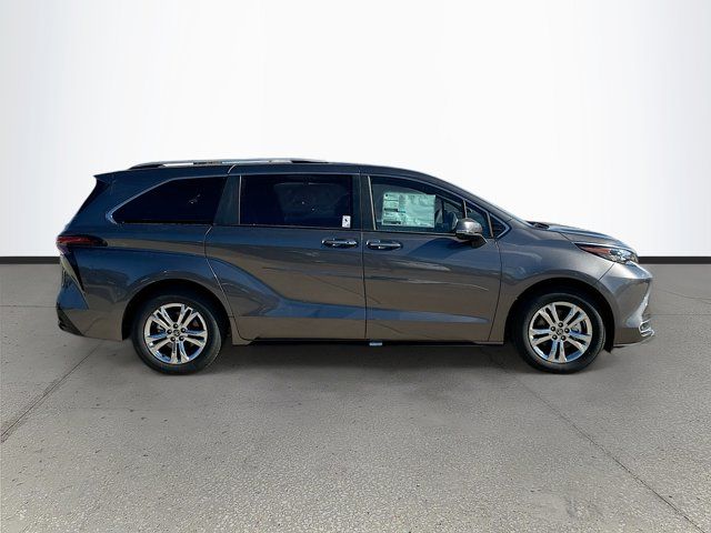 2024 Toyota Sienna Platinum