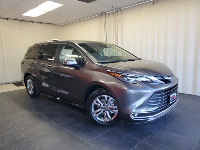 2024 Toyota Sienna Platinum