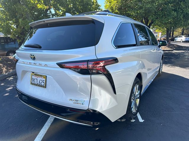 2024 Toyota Sienna Platinum