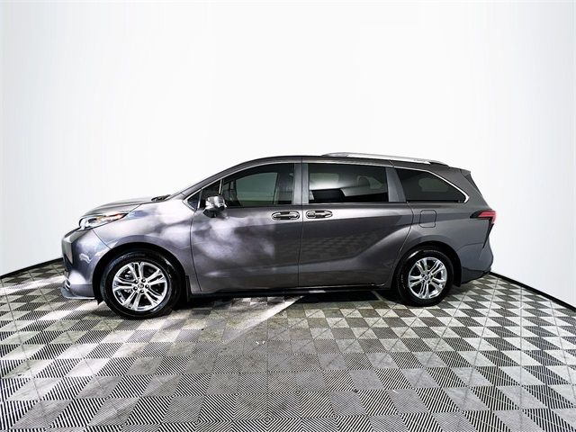 2024 Toyota Sienna Platinum