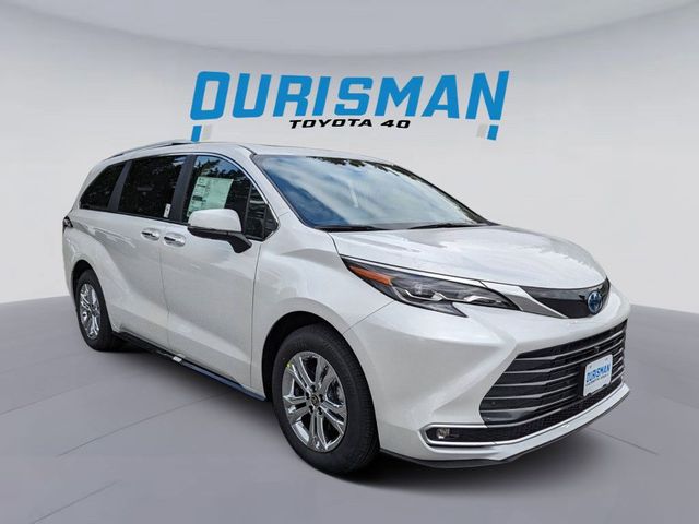 2024 Toyota Sienna Platinum