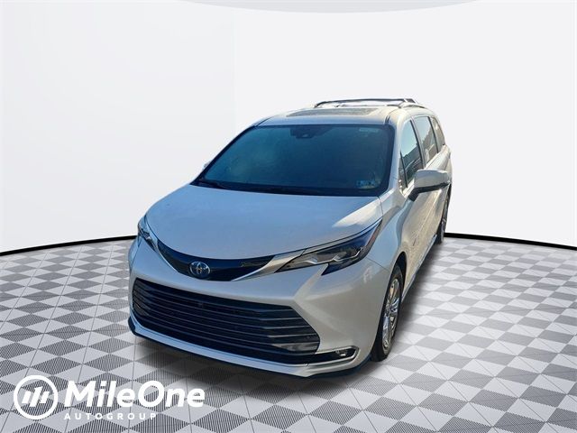 2024 Toyota Sienna Platinum