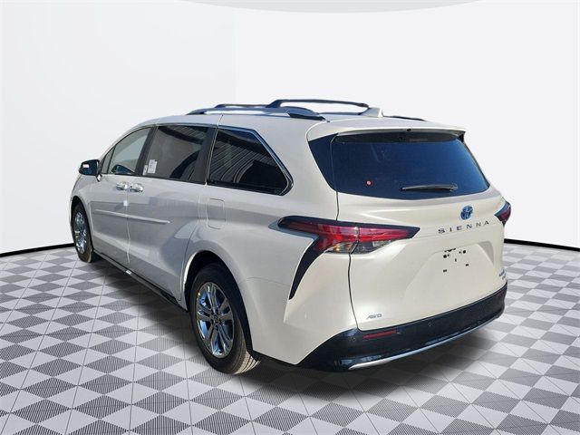 2024 Toyota Sienna Platinum