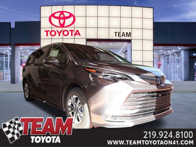 2024 Toyota Sienna Platinum