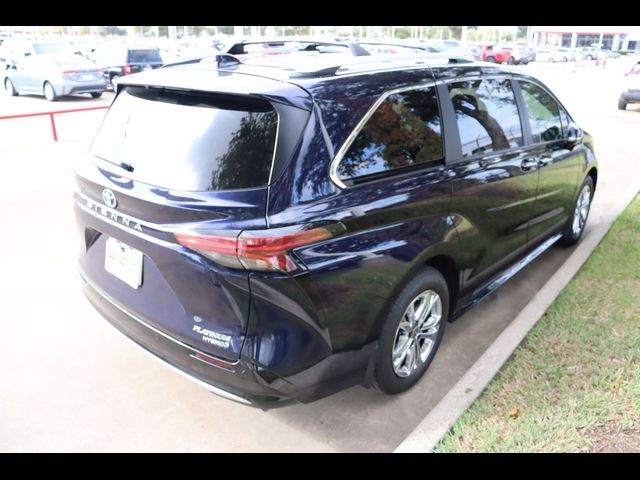 2024 Toyota Sienna Platinum