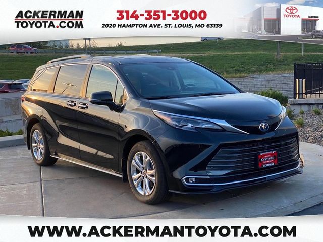 2024 Toyota Sienna Platinum