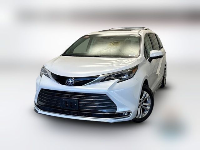 2024 Toyota Sienna Platinum