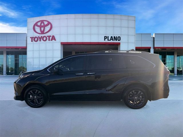 2024 Toyota Sienna Woodland Edition