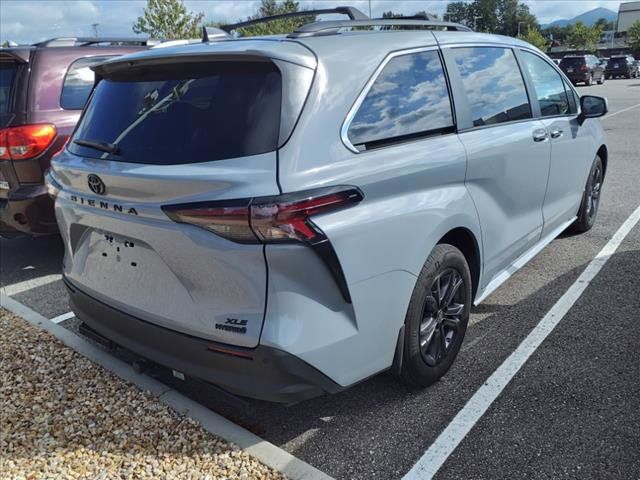 2024 Toyota Sienna Woodland Edition