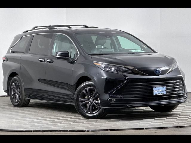 2024 Toyota Sienna Woodland Edition