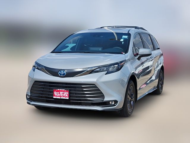 2024 Toyota Sienna Woodland Edition