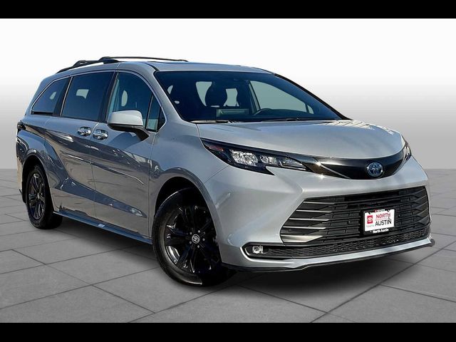 2024 Toyota Sienna Woodland Edition