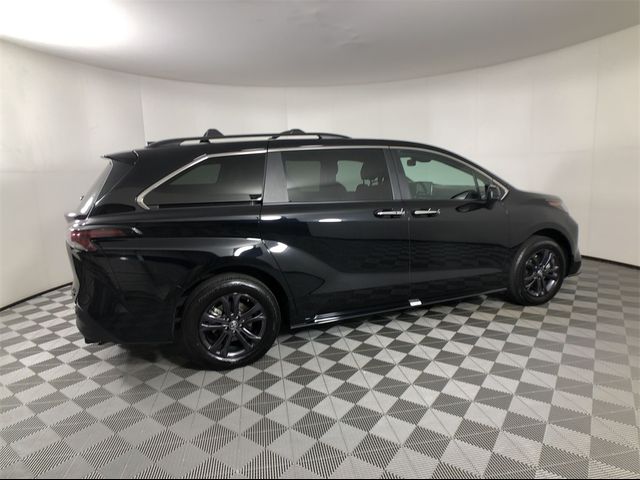 2024 Toyota Sienna Woodland Edition