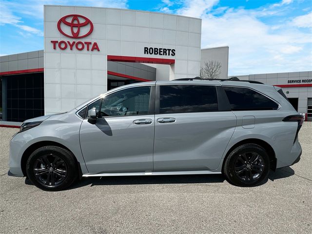 2024 Toyota Sienna Woodland Edition