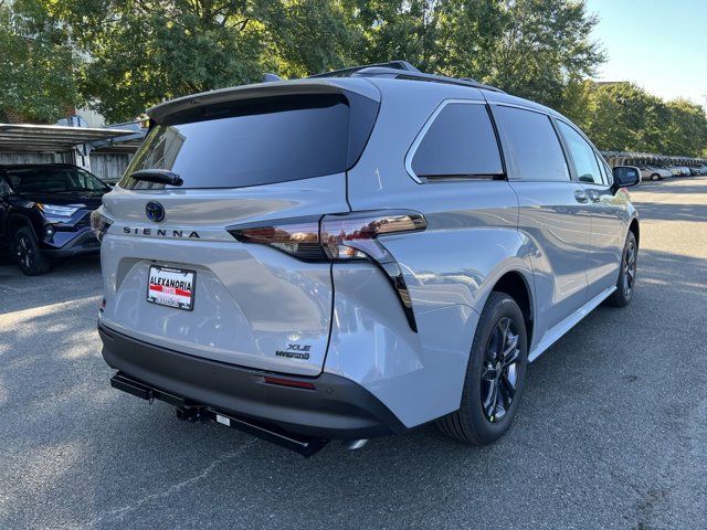 2024 Toyota Sienna Woodland Edition