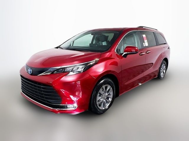 2024 Toyota Sienna XLE