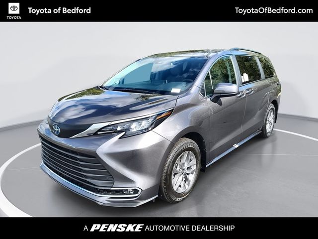 2024 Toyota Sienna XLE