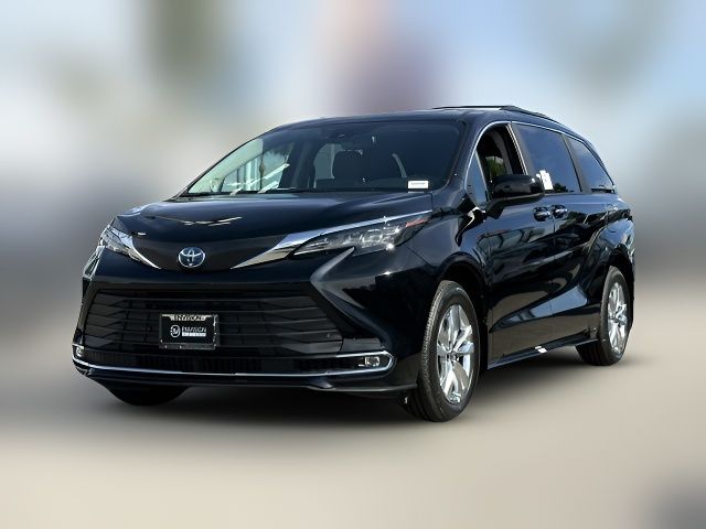 2024 Toyota Sienna XLE