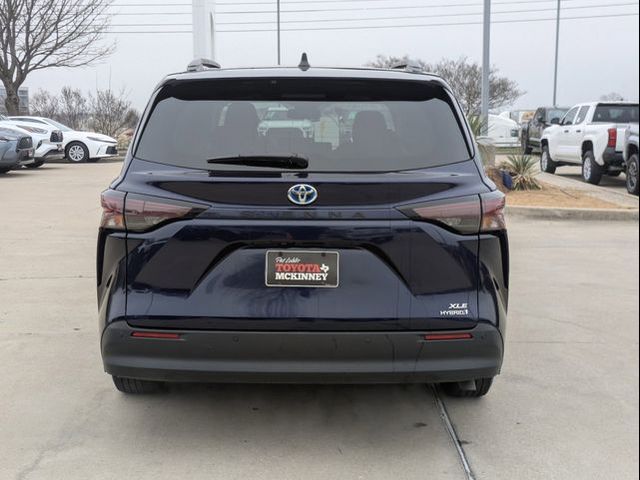 2024 Toyota Sienna XLE