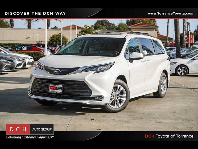 2024 Toyota Sienna XLE