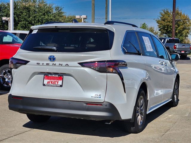 2024 Toyota Sienna XLE