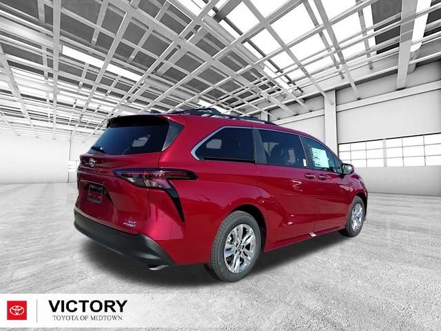 2024 Toyota Sienna XLE