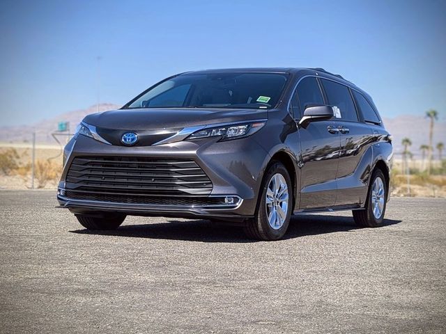 2024 Toyota Sienna XLE