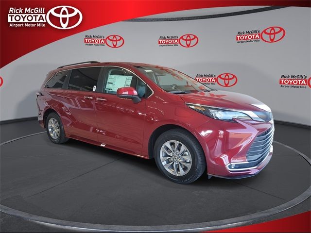 2024 Toyota Sienna XLE