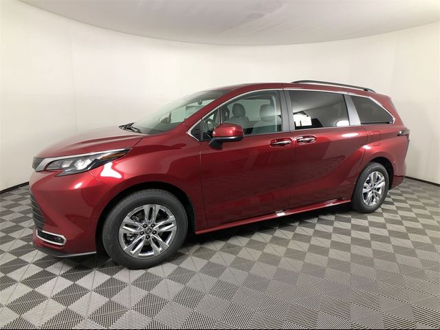 2024 Toyota Sienna XLE